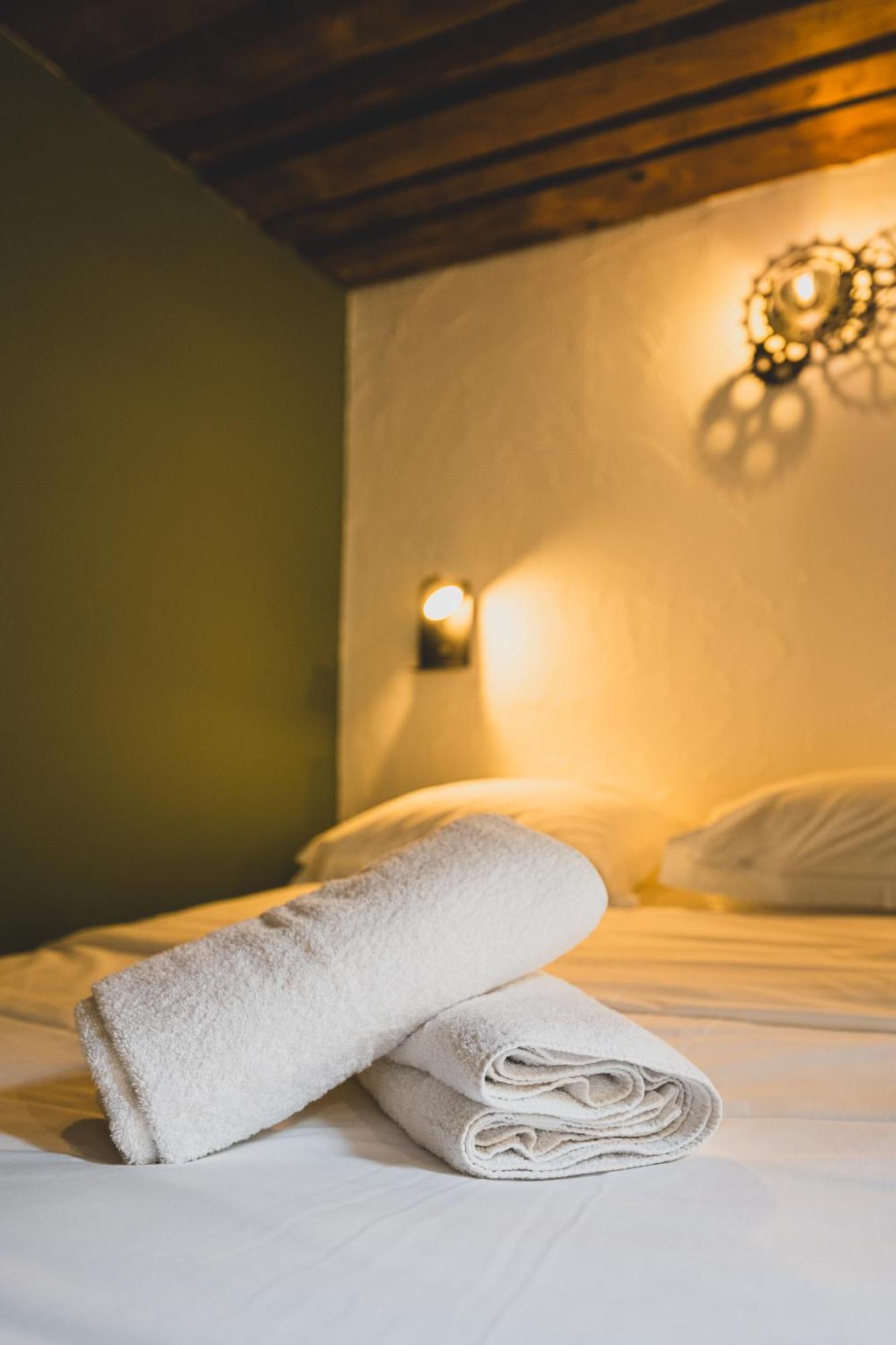 Sous Les Toits D'Annecy, Un Appartement Irresistible Pour 1 A 6 Personnes En Plein Coeur De Ville Eksteriør billede
